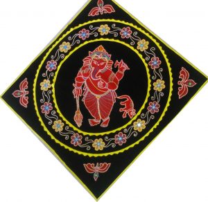 SAC Wall Hanging Handmade Standing Ganesh Pipili Chandua (Size: 89 X 89 CM) 