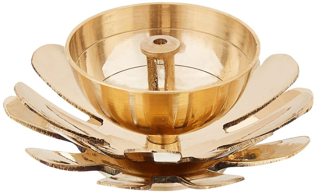 Solimo Brass Diya with Double Petals 