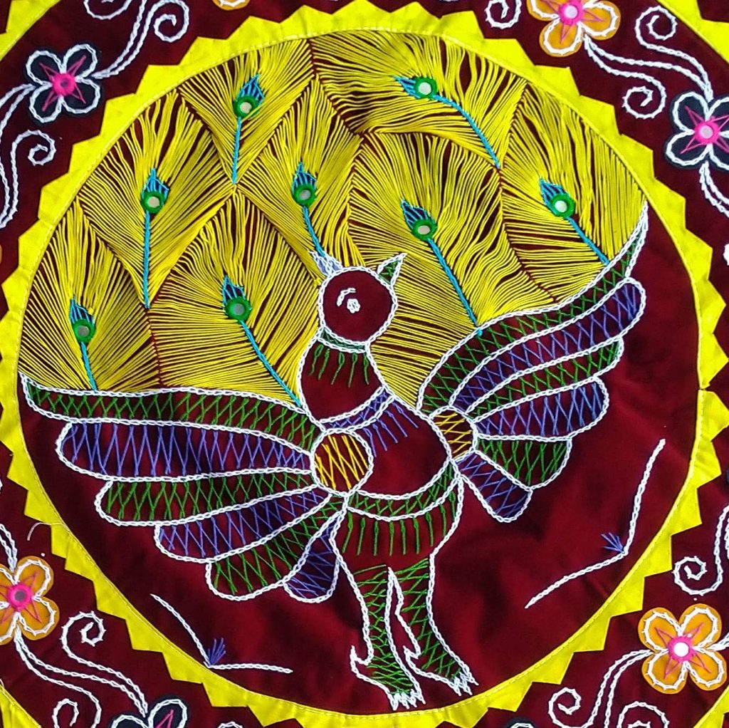 Chandua Handcrafted Unique Chandua (75cm x 75cm x 1cm, Multicolor),