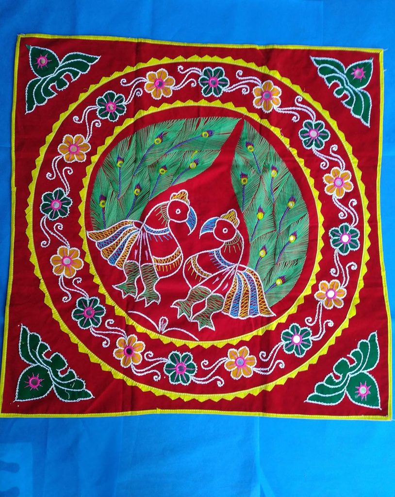 Chandua Handicrafts Unique Chandua (90cm x 90cm x 1cm