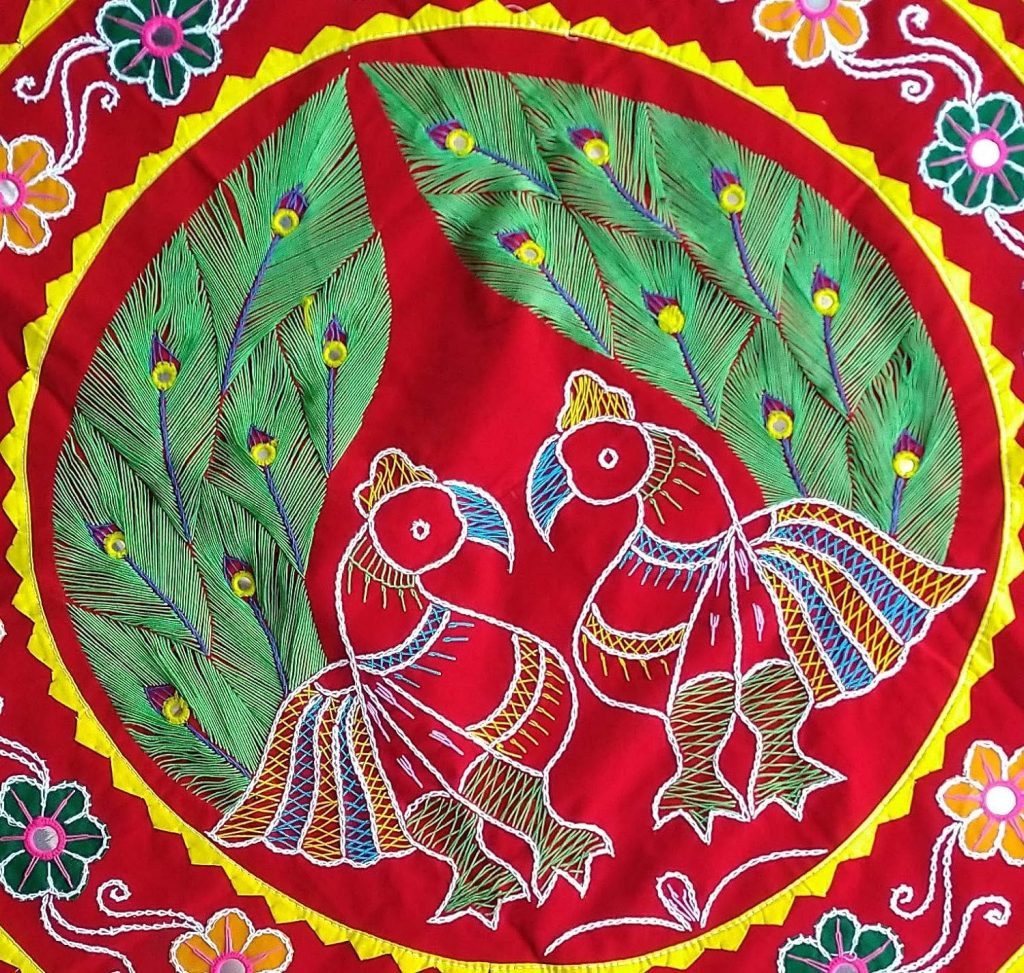 Chandua Handicrafts Unique Chandua (90cm x 90cm x 1cm