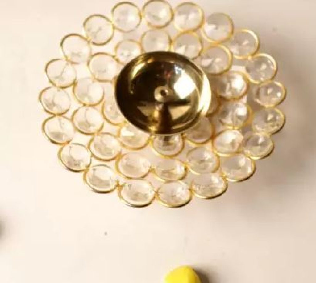 VERAC CRYSTAL DIYA ROUND Brass Table Diya  (Height: 1 inch)